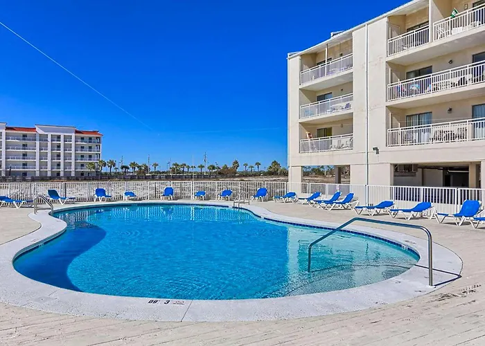 Bright With Pool Access Cozy Patio A Washer&dryer * Gulf Shores