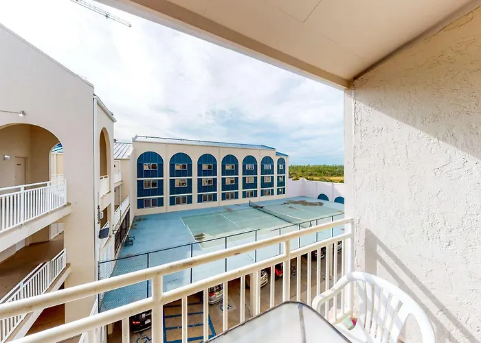 Bright With Pool Access Cozy Patio A Washer&dryer Gulf Shores