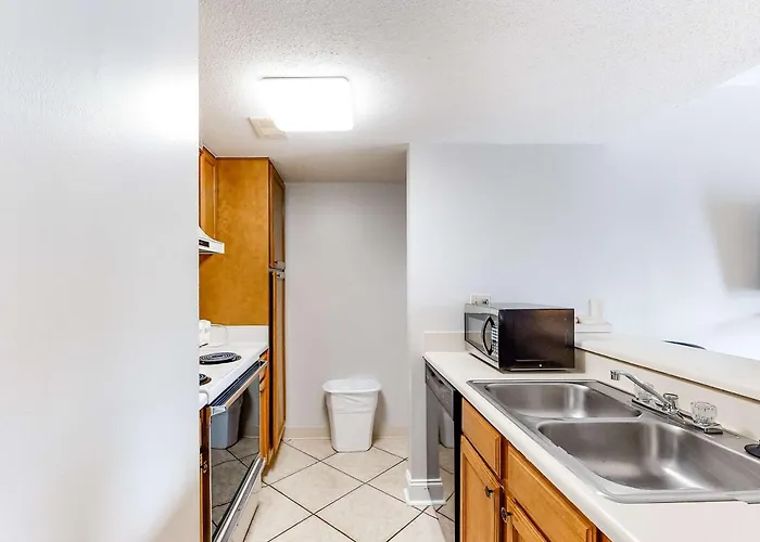 Bright With Pool Access Cozy Patio A Washer&dryer * Gulf Shores