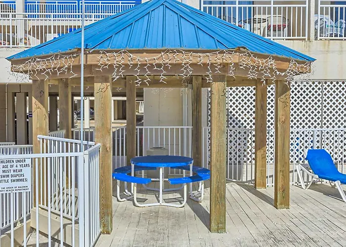 Bright With Pool Access Cozy Patio A Washer&dryer * Gulf Shores