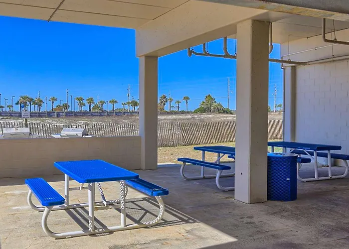 Bright With Pool Access Cozy Patio A Washer&dryer * Gulf Shores